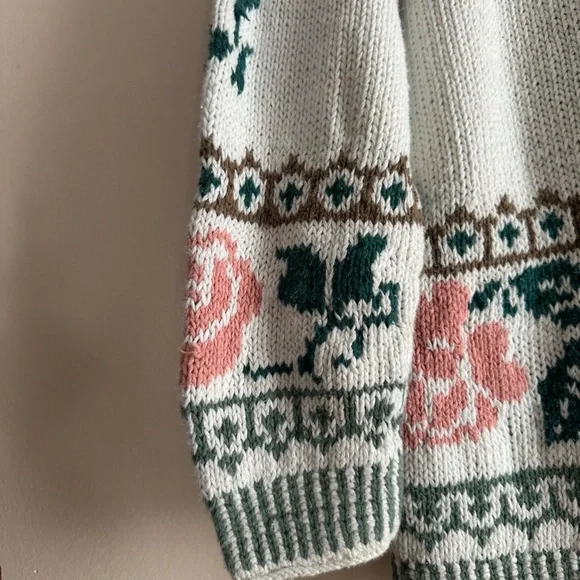 Vintage Rose Floral Knit Mock Neck Sweater - Picture 8 of 11